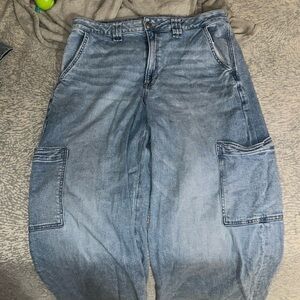 American Eagle cargo jeans super stretchy